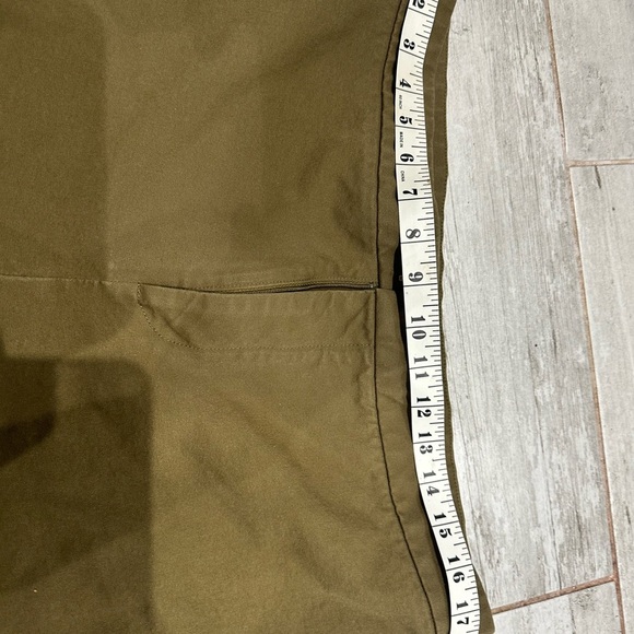 Everlane Utility Pants | Size 16 | Army Green | Seamed Back - Picture 5 of 5
